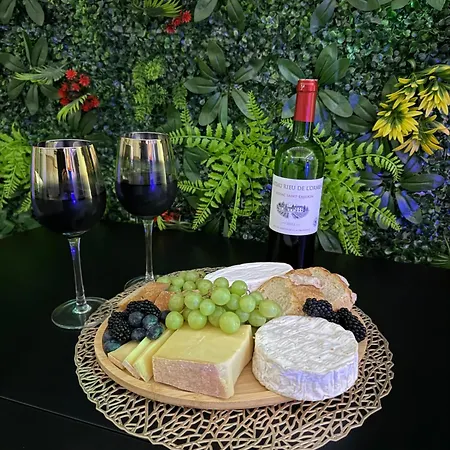 Moderne Avec Jacuzzi Appartement