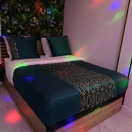 Appartement Moderne Avec Jacuzzi Rijsel