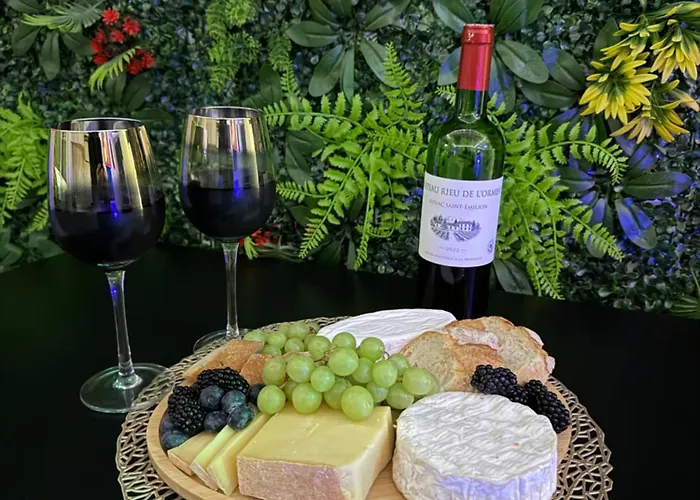 Moderne Avec Jacuzzi Appartement